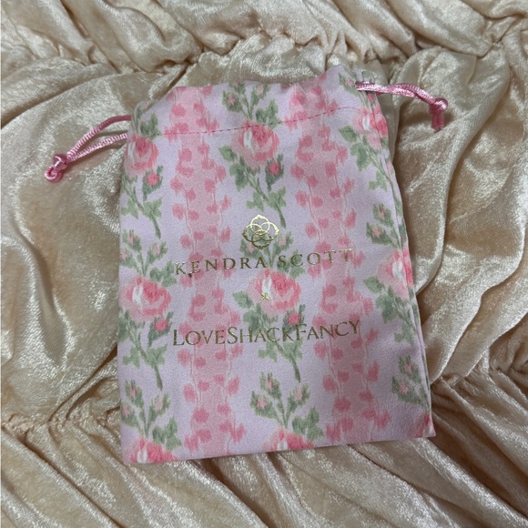 NWT Kendra Scott x LoveShackFancy Bow Gold Elisa Necklace in Posey Pink LunaCOPY - Picture 6 of 11